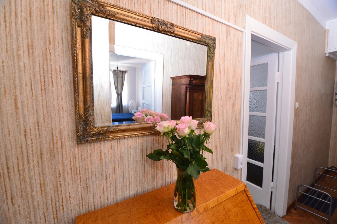 Appartamento Beatrises Apartamenti Riga Esterno foto